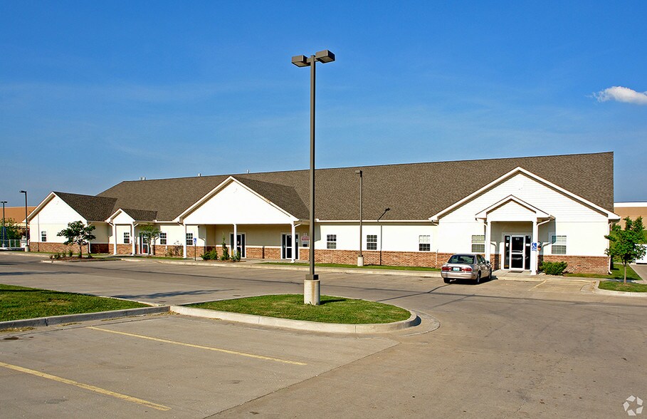 109127 Congress St, Belton, MO, 64012 Office Property For Sale