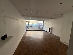 23 George St, Hove for lease Interior Photo- Image 2 of 7