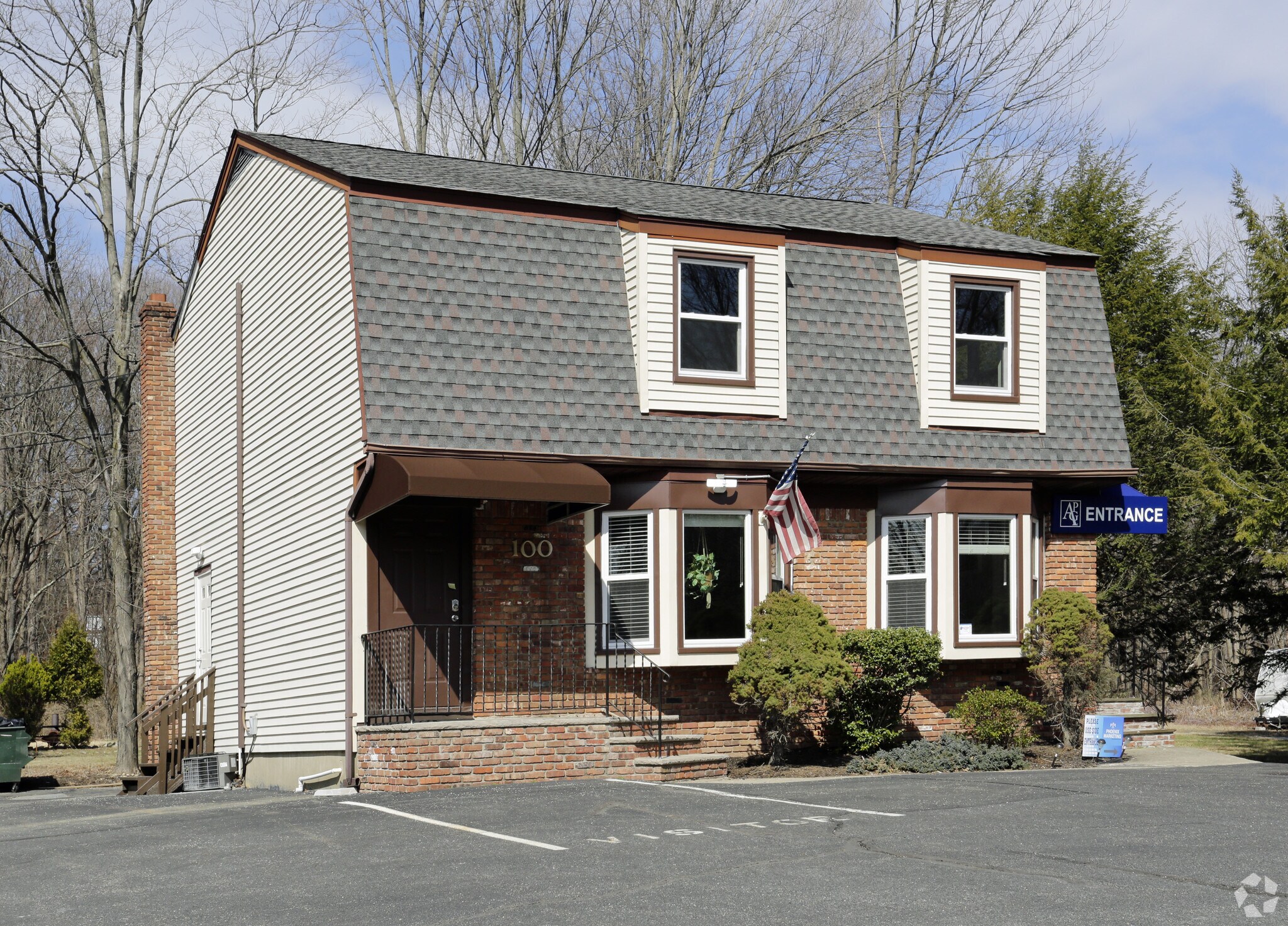 100 Oak Ridge Rd, Oak Ridge, NJ for sale Primary Photo- Image 1 of 1
