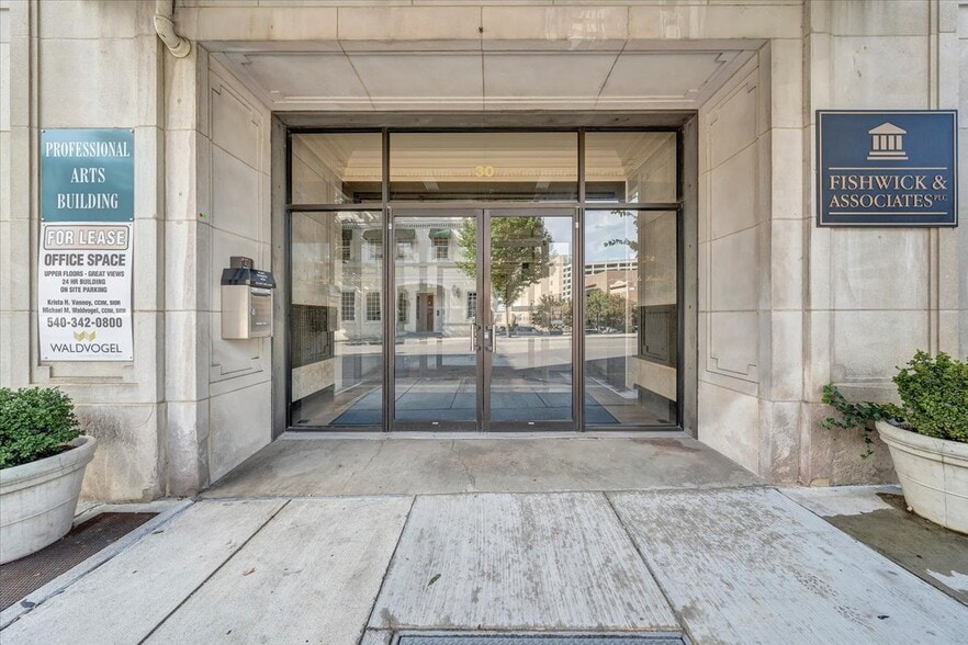 30 Franklin Rd SW, Roanoke, VA for lease - Building Photo - Image 3 of 13