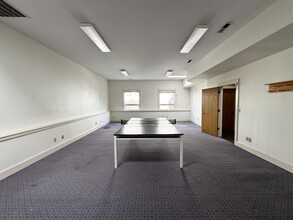 1701 NW Thurman St, Portland, OR for lease Interior Photo- Image 2 of 5