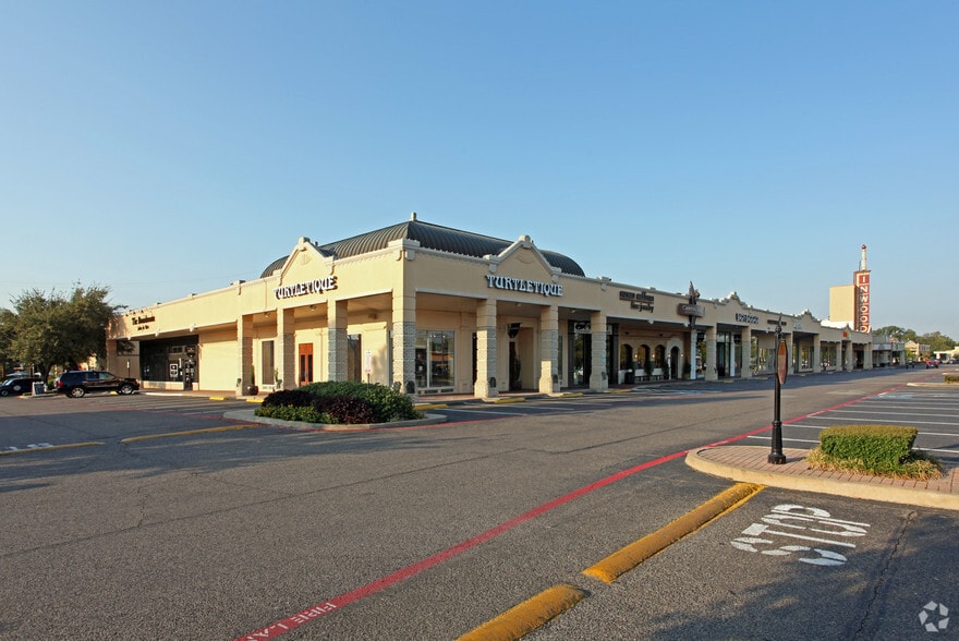 5330-5570 W Lovers Ln, Dallas, TX for lease - Building Photo - Image 2 of 5