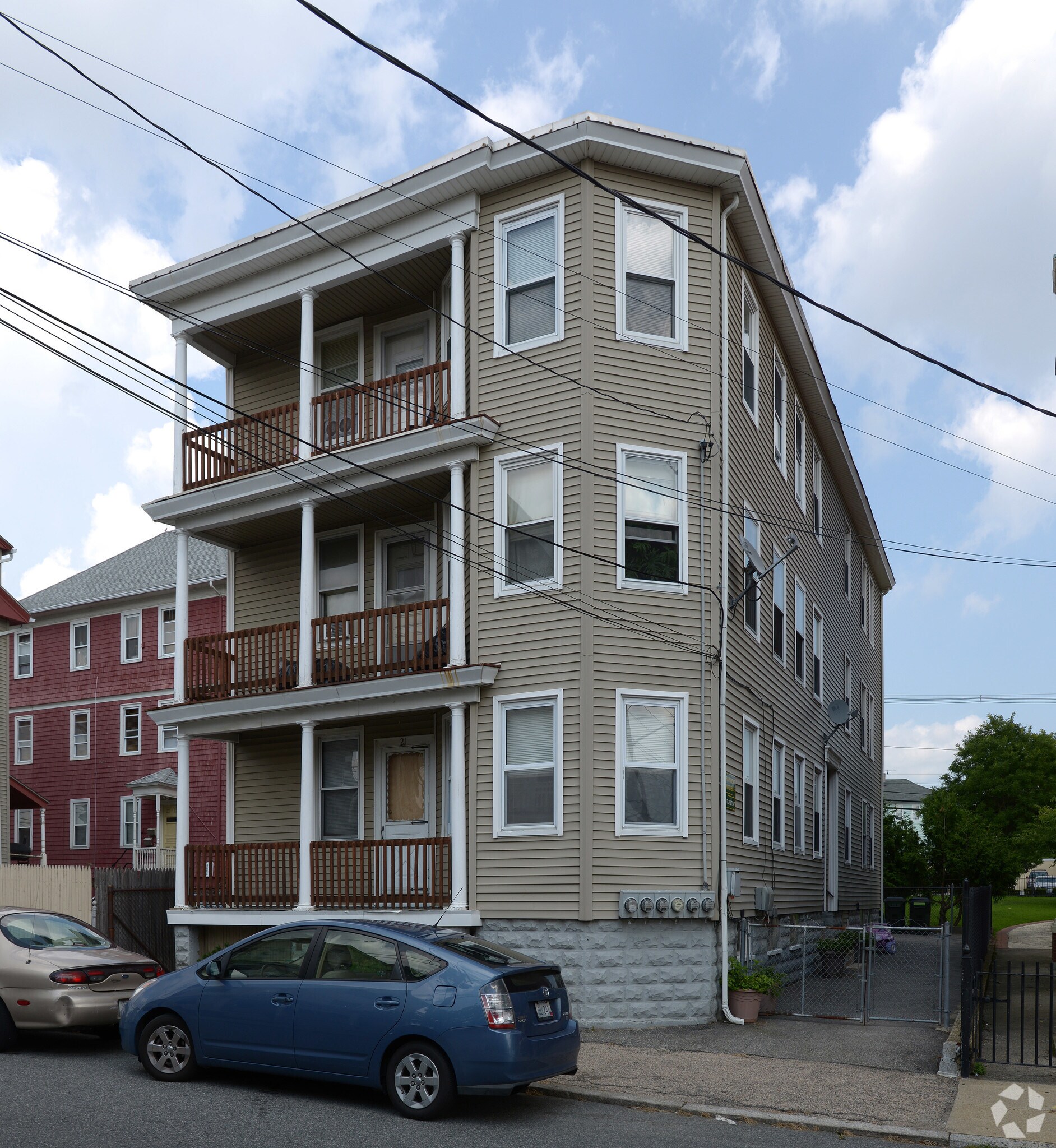 21 Russo St, Providence, RI for sale Primary Photo- Image 1 of 1