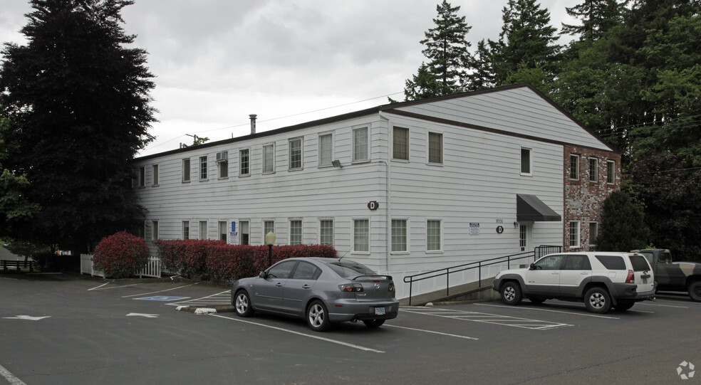 10211 SW Barbur Blvd, Portland, OR for lease - Primary Photo - Image 3 of 4