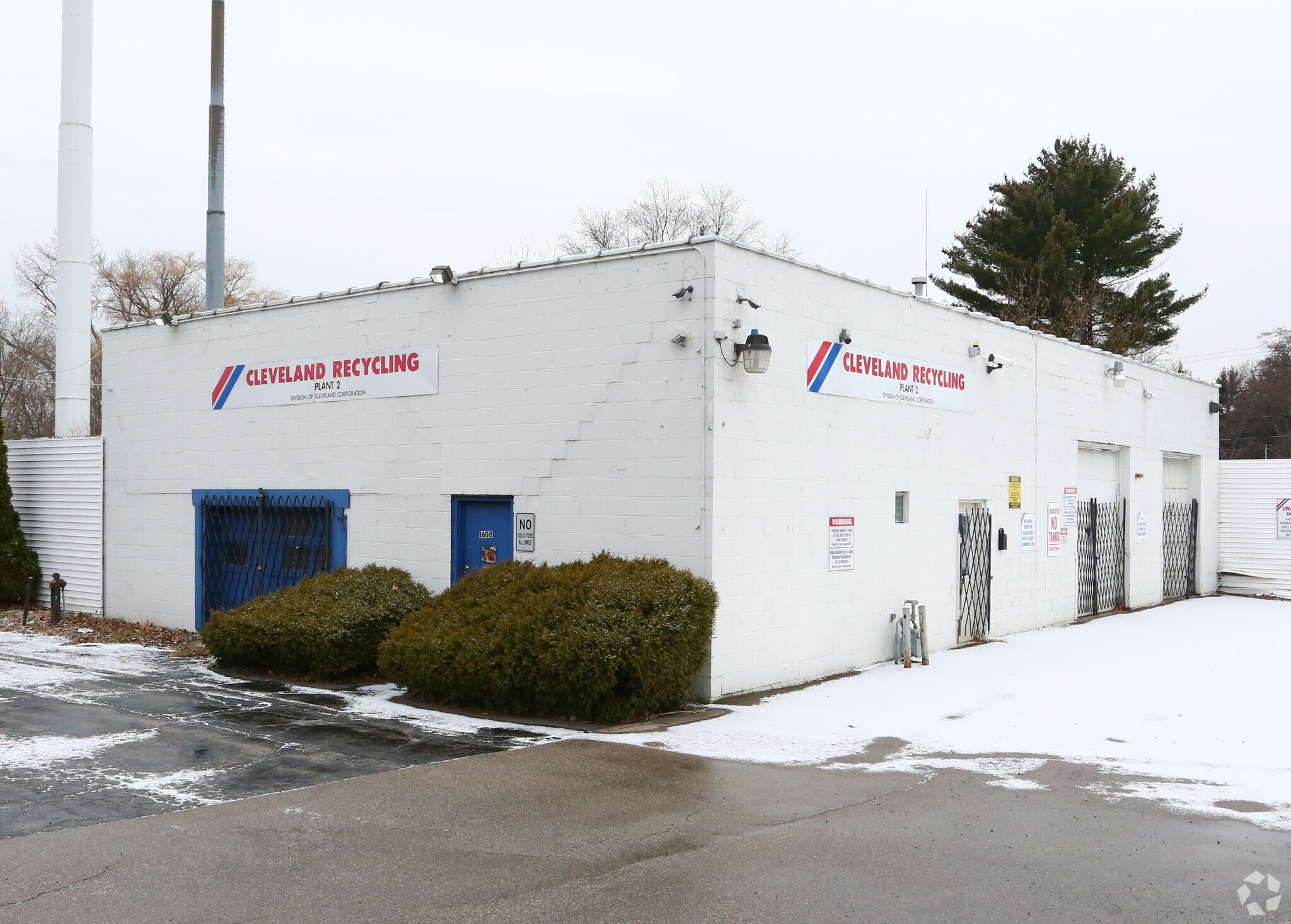41604 N Sheridan Rd, Zion, IL for sale Primary Photo- Image 1 of 1