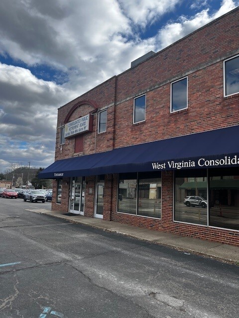 4101 Maccorkle Ave SE, Charleston, WV for lease Building Photo- Image 1 of 3