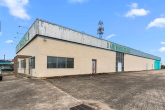 6816 Larkwood Dr, Houston, TX for lease Building Photo- Image 1 of 29