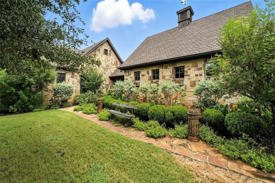 705 Antioch Rd, Paige, TX for sale - Building Photo - Image 3 of 40