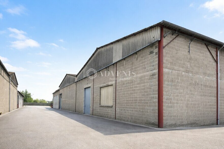 Flex in Chécy for sale - Building Photo - Image 3 of 5