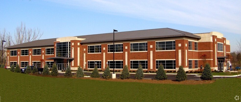 44000 W 12 Mile Rd, Novi, MI for lease - Building Photo - Image 1 of 5