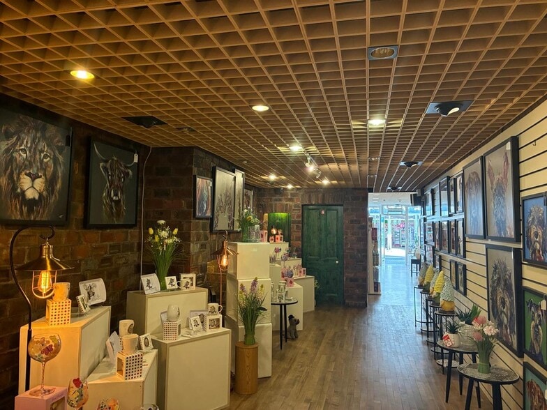 48 John St, Porthcawl for sale - Interior Photo - Image 3 of 6