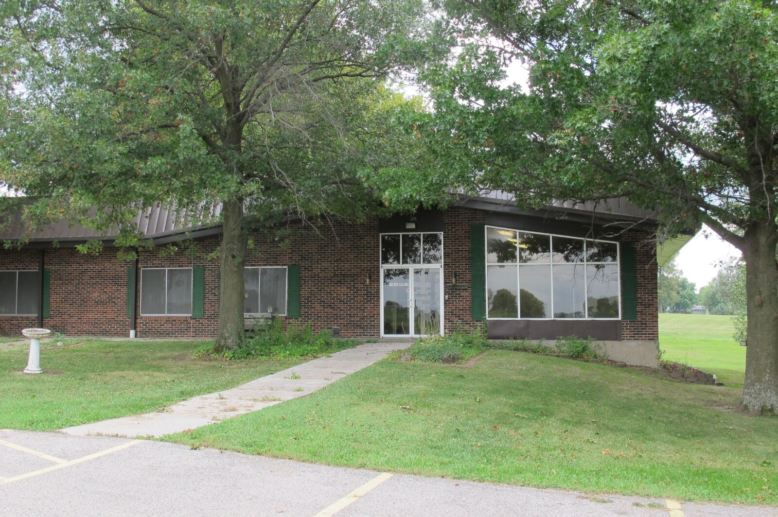 1405 E US Highway 136, Albany, MO for sale Primary Photo- Image 1 of 1