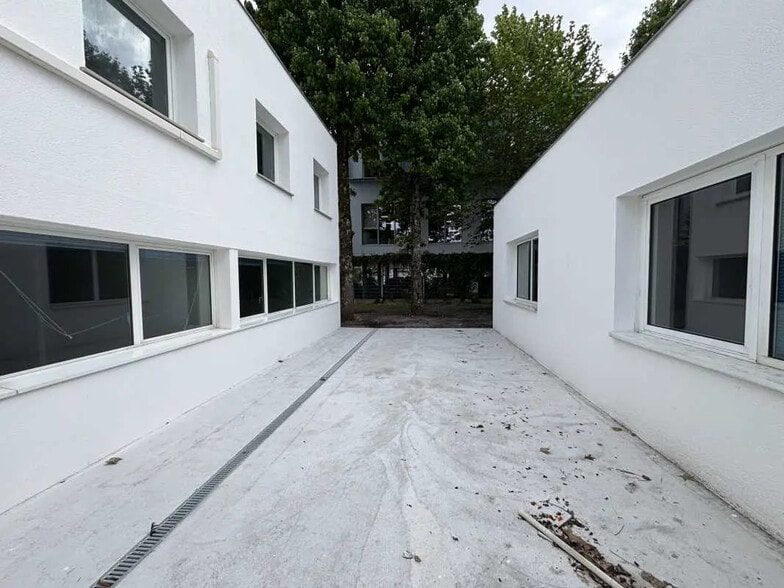 Office in Mérignac for lease - Building Photo - Image 3 of 12