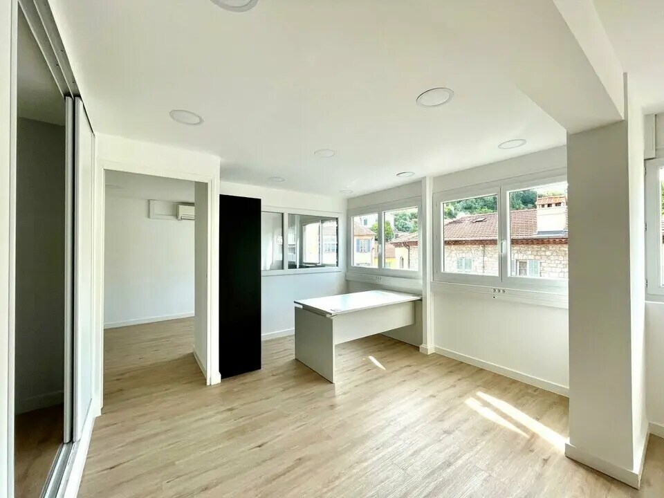 Office in Cagnes-sur-Mer for sale Interior Photo- Image 1 of 7
