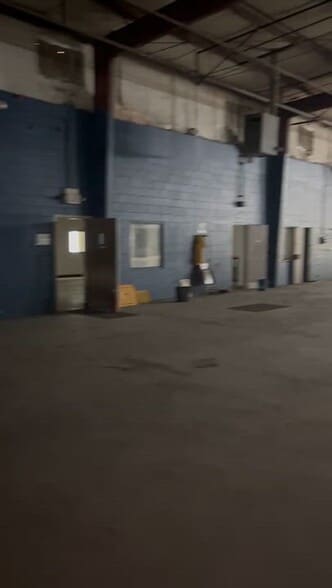 200 Park Ave, Newberry, SC for lease - Commercial Listing Video - Image 2 of 14