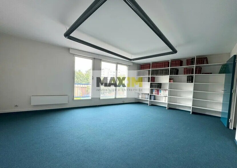 36 Rue Ledru Rollin, Dijon for sale - Building Photo - Image 2 of 8