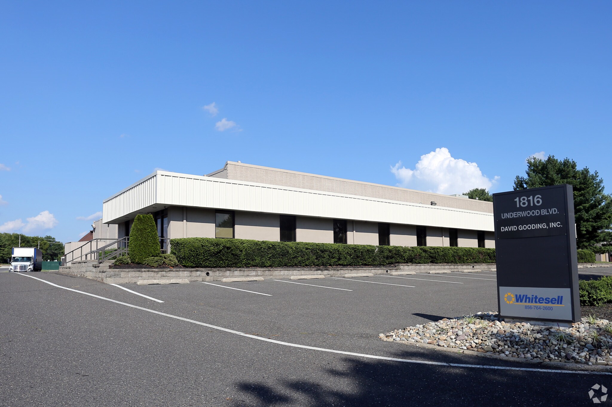 1816 Underwood Blvd, Delran, NJ for lease Primary Photo- Image 1 of 10
