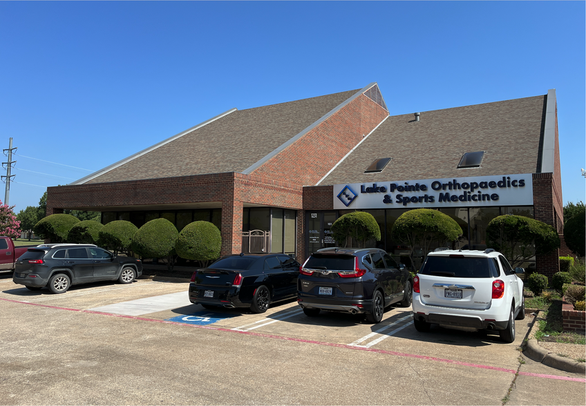 1231 E Belt Line Rd, Richardson, TX for lease - Building Photo - Image 1 of 16