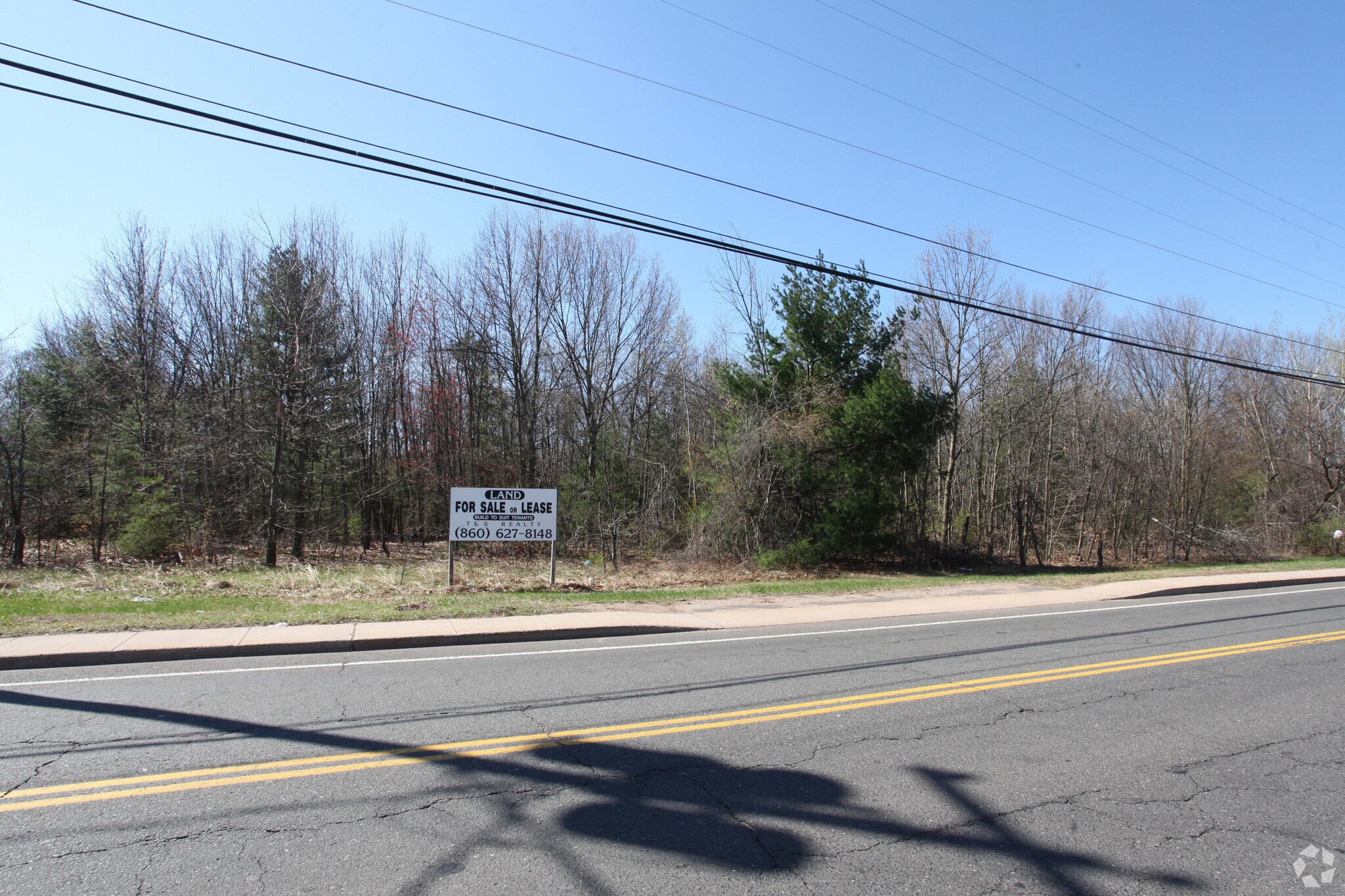 519 Spring St, Windsor Locks, CT for sale Primary Photo- Image 1 of 1