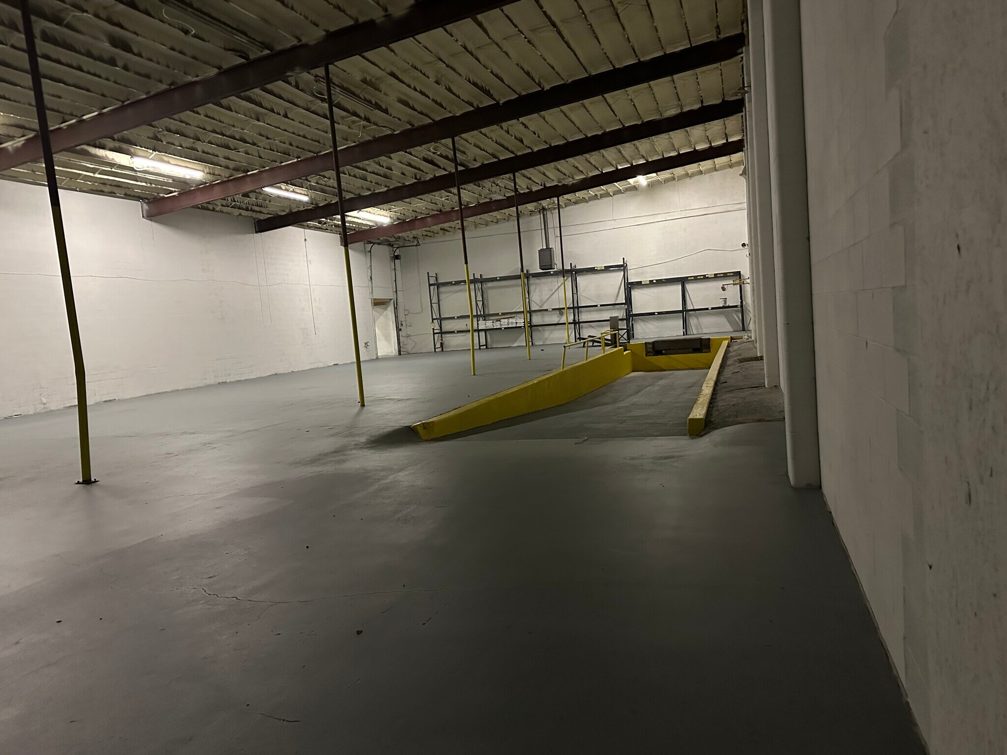 1201 E 18th St, Owensboro, KY for lease Interior Photo- Image 1 of 24