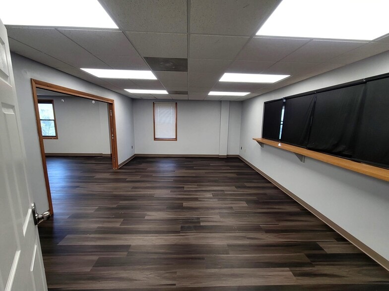 351 Merline Rd, Vernon, CT for lease - Interior Photo - Image 2 of 22