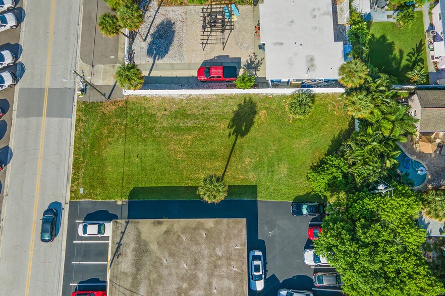 76th, Saint Pete Beach, FL for sale - Primary Photo - Image 1 of 4