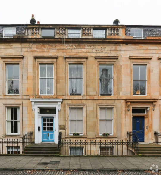 25 Woodside Pl, Glasgow for sale - Building Photo - Image 3 of 3