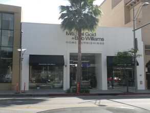 242-246 N Beverly Dr, Beverly Hills, CA for lease Building Photo- Image 1 of 13