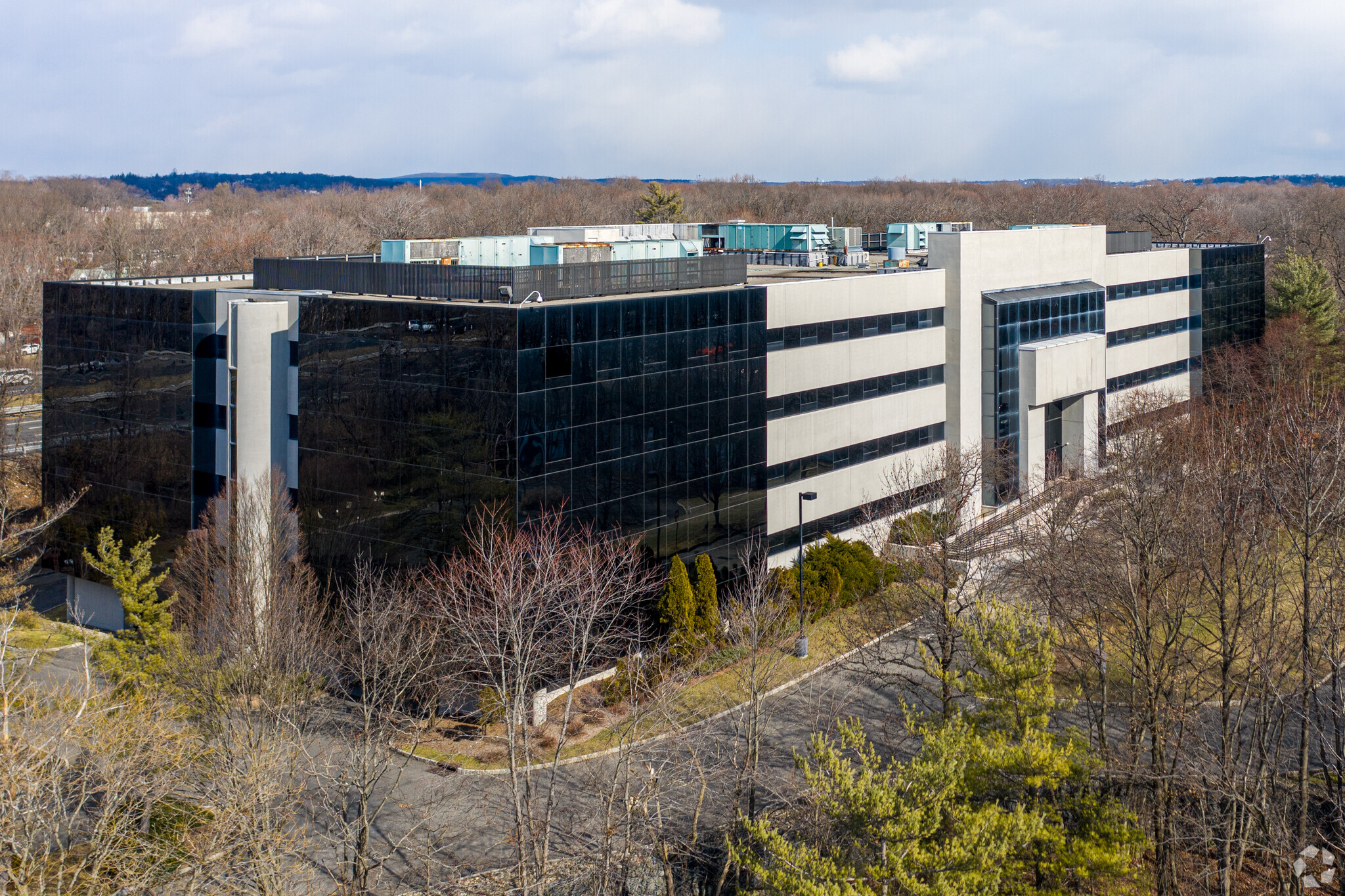 695 US Highway 46, Fairfield, NJ for lease Building Photo- Image 1 of 20