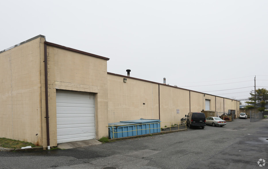 1440 Church St, Bohemia, NY for lease - Building Photo - Image 3 of 13