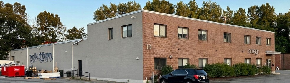 10 Lowell Ave, Winchester, MA for lease - Building Photo - Image 2 of 9