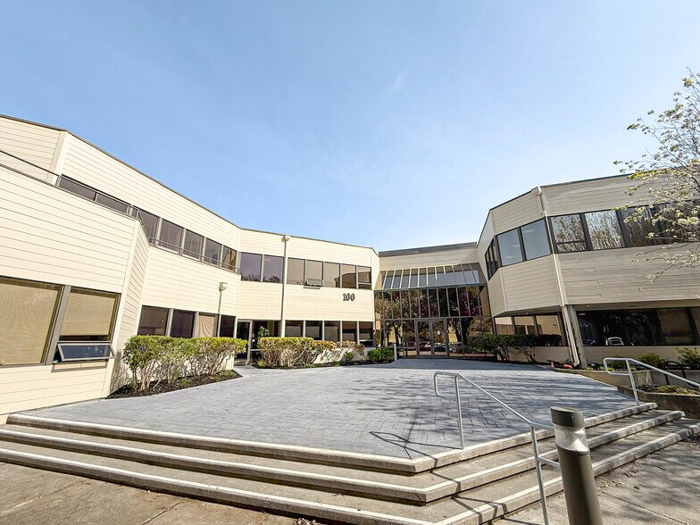 100 Tamal Vista Blvd, Corte Madera, CA for sale - Building Photo - Image 2 of 9