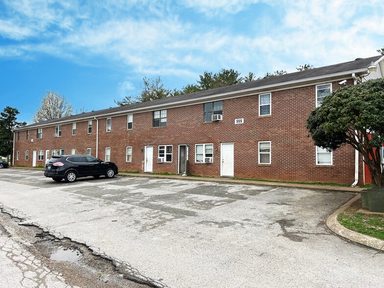 1009 Bryant Way, Bowling Green, KY for sale - Building Photo - Image 3 of 11