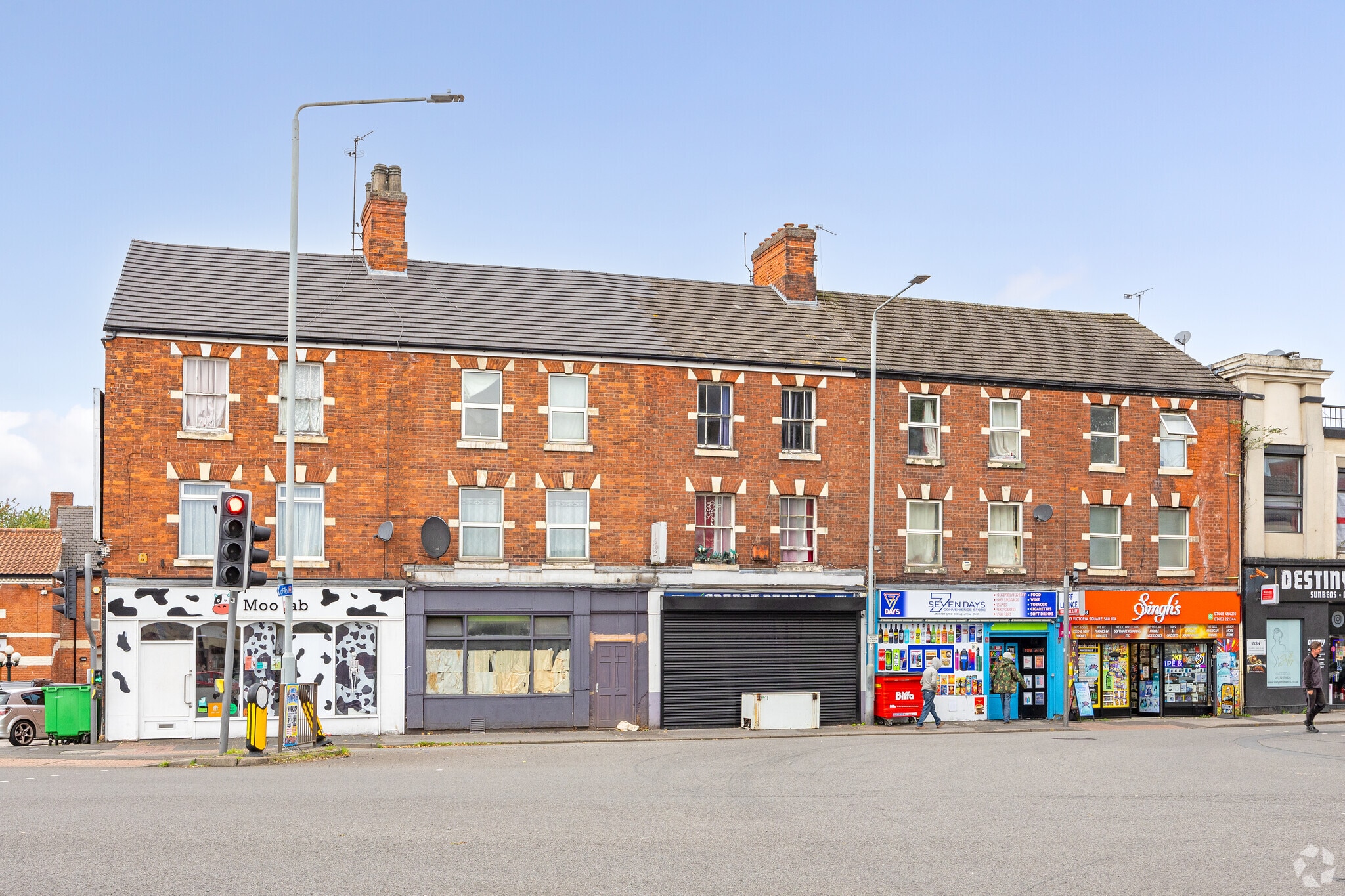 5-13 Victoria Sq, Worksop for sale Primary Photo- Image 1 of 1