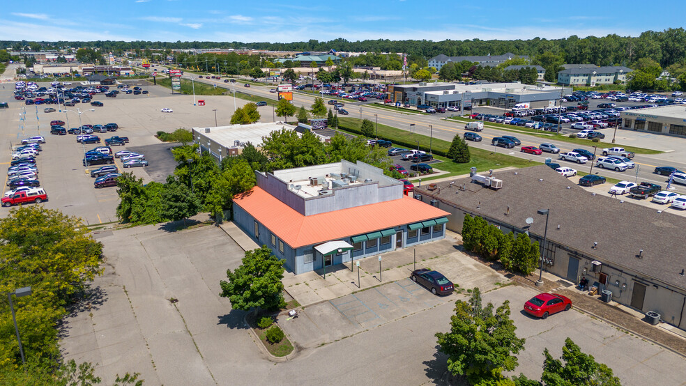 3024 Krafft Rd, Fort Gratiot, MI for sale - Primary Photo - Image 1 of 5