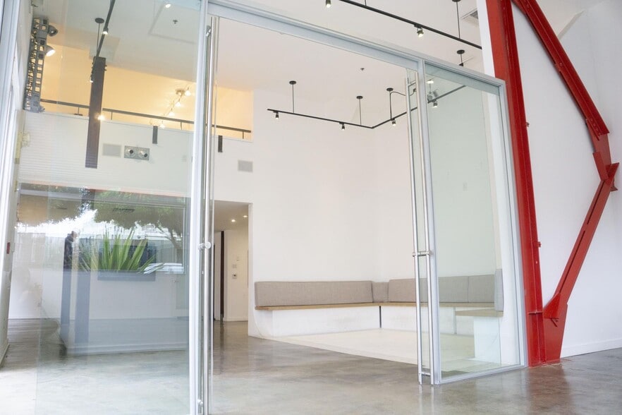 608 Main St, Venice, CA for sale - Building Photo - Image 3 of 17