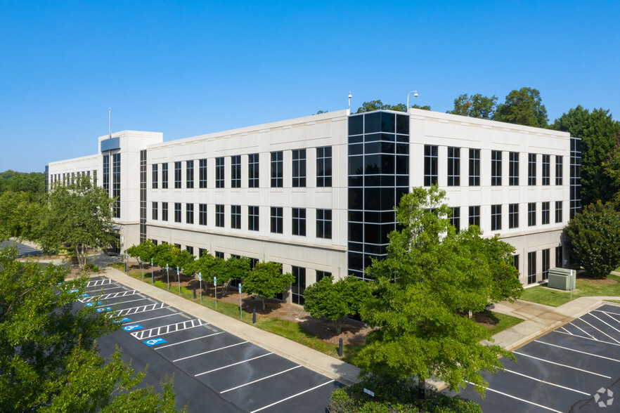 10330 David Taylor Dr, Charlotte, NC for sale - Primary Photo - Image 1 of 1