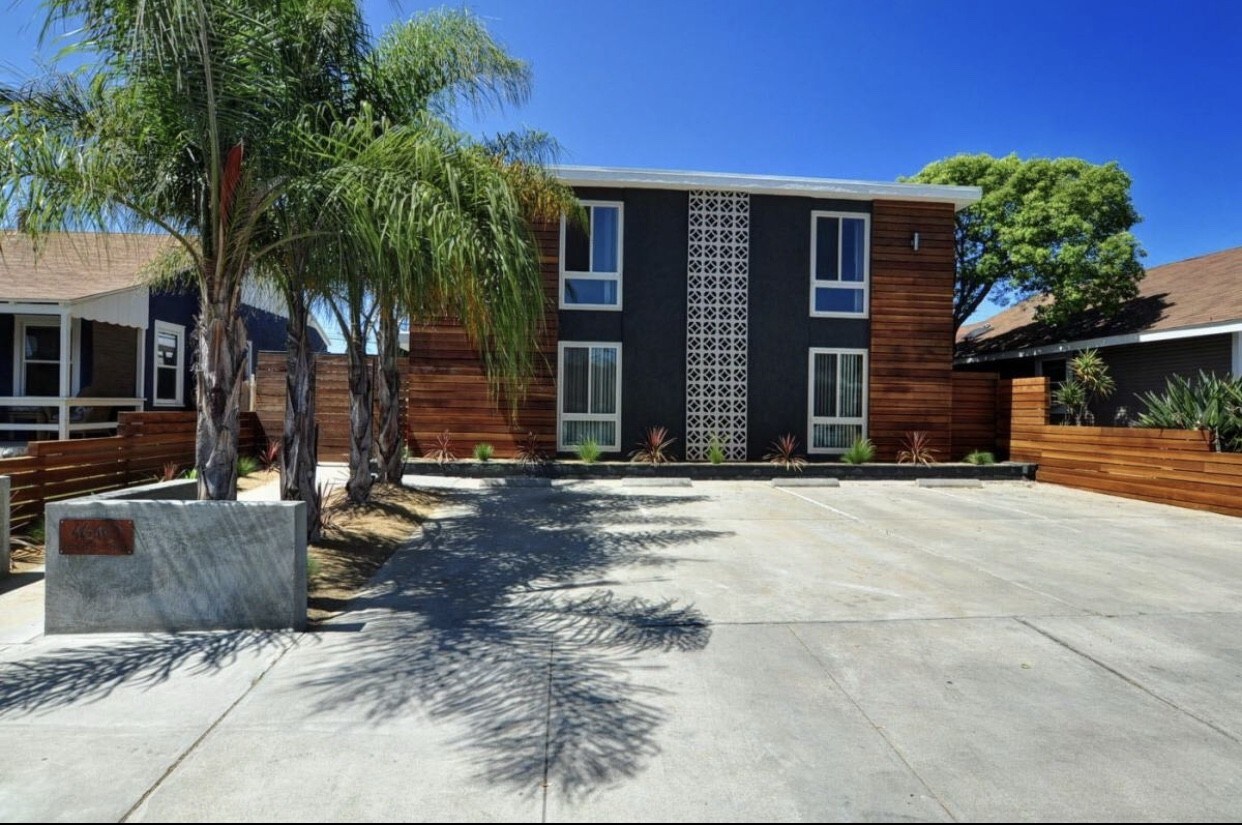 4640 Bancroft St, San Diego, CA 92116