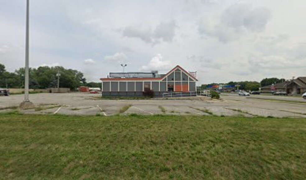 912 W Main St, Peru, IN for lease - Building Photo - Image 2 of 4