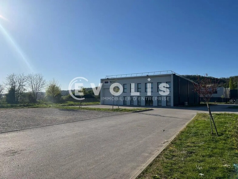 Flex in La Boisse for lease - Building Photo - Image 3 of 15