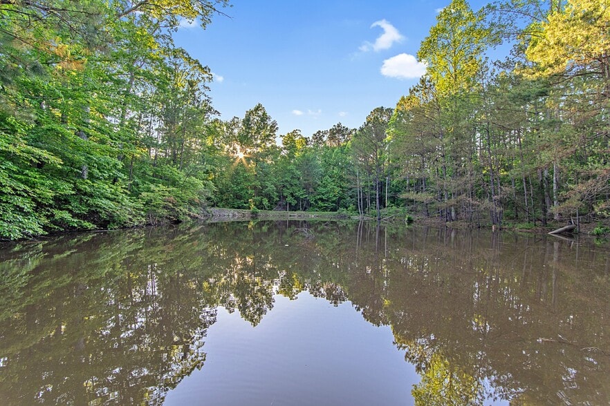 151 Spence Store Loop, Holladay, TN for sale - Building Photo - Image 2 of 50