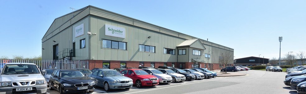 9 Opal Way, Stone for sale - Primary Photo - Image 1 of 1