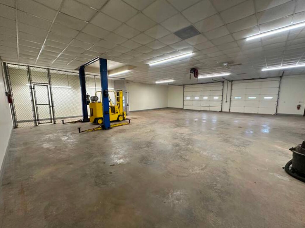 700 Main St, Elsmere, KY for lease Interior Photo- Image 1 of 6