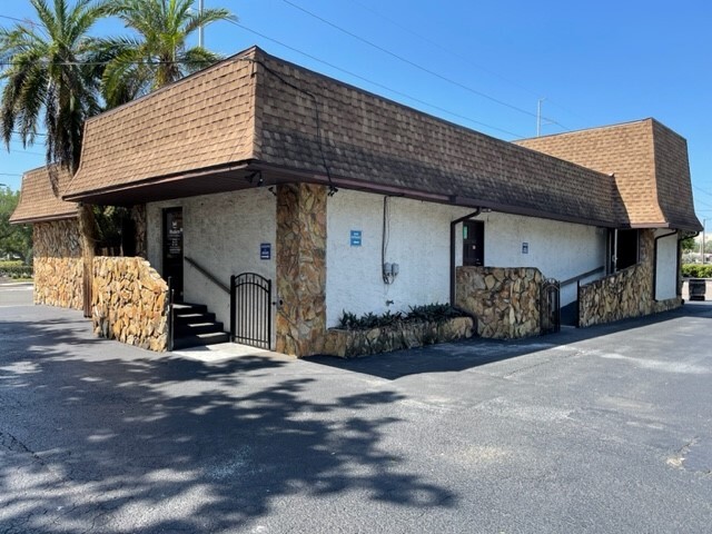 2511 W Dr Martin Luther King Jr Blvd, Tampa, FL for lease - Building Photo - Image 2 of 15