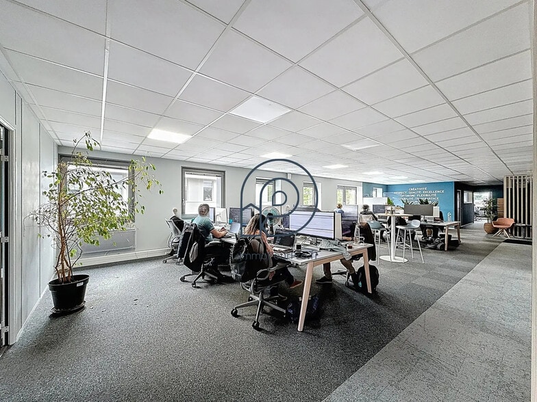 Office in Wasquehal for sale - Interior Photo - Image 2 of 17