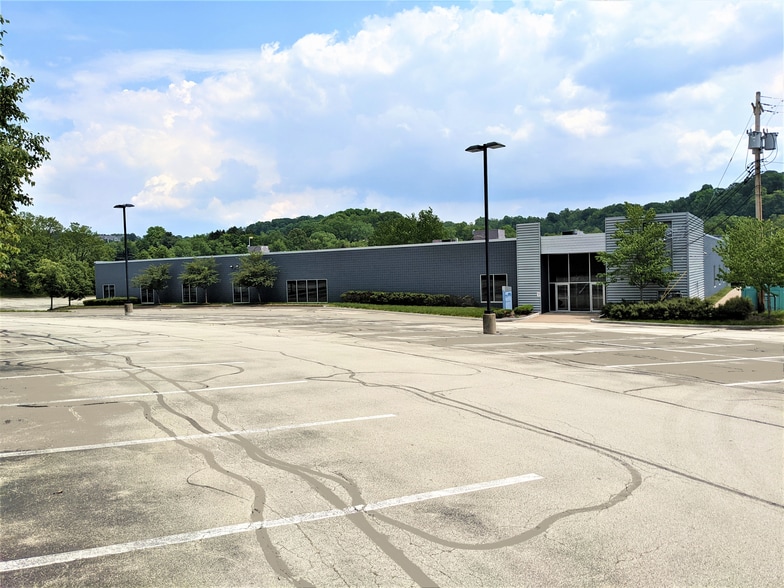 801 Presque Isle Dr, Plum, PA for lease - Building Photo - Image 3 of 13