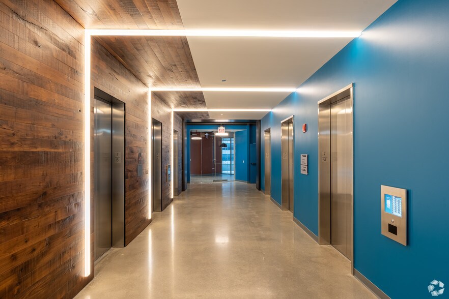 625 W Adams St, Chicago, IL for lease - Interior Photo - Image 2 of 40