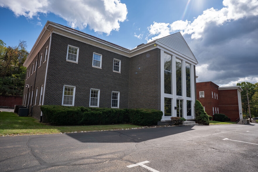 2510 Mosside Blvd, Monroeville, PA for sale - Building Photo - Image 1 of 27