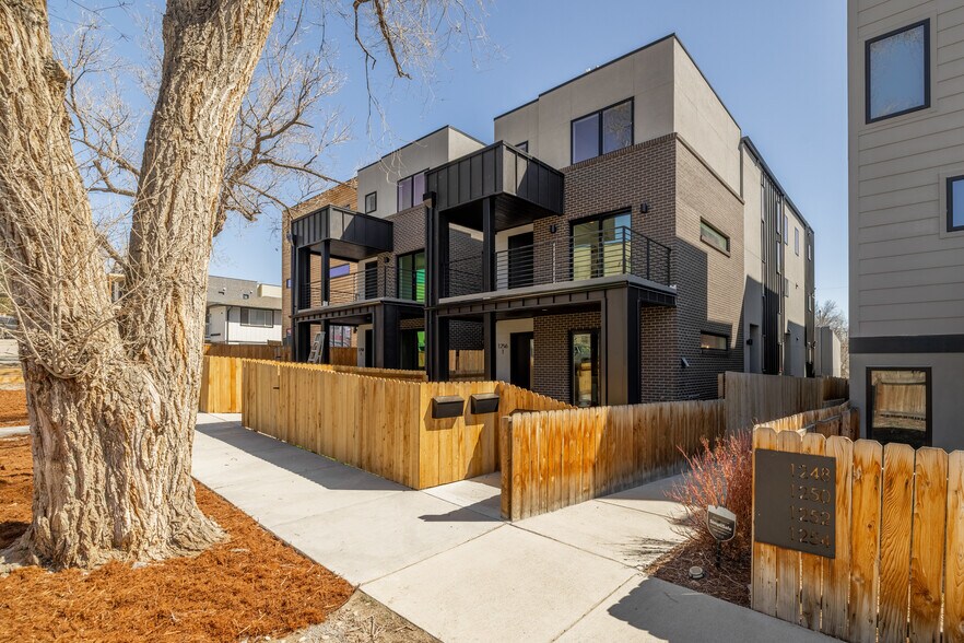 1233 Perry St, Denver, CO 80204