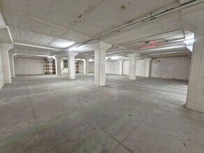 415 S San Pedro St, Los Angeles, CA for lease Interior Photo- Image 1 of 2